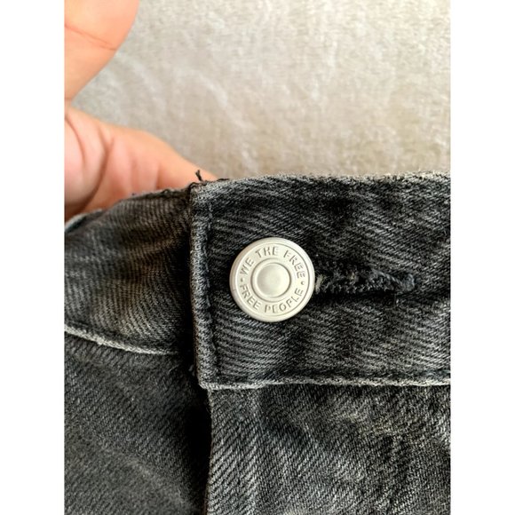 Free People We The Free Black Distressed Denim Shorts NEW W/OUT TAGS - Picture 8 of 8